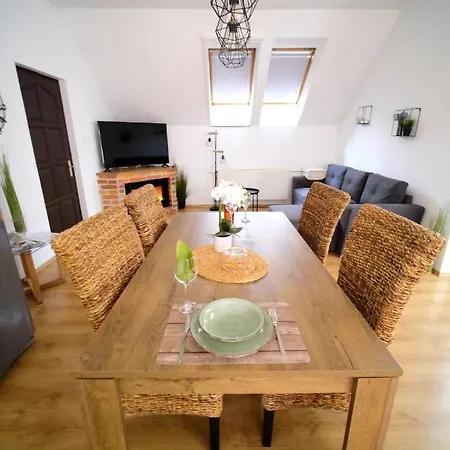 Tekla شقة غيولا